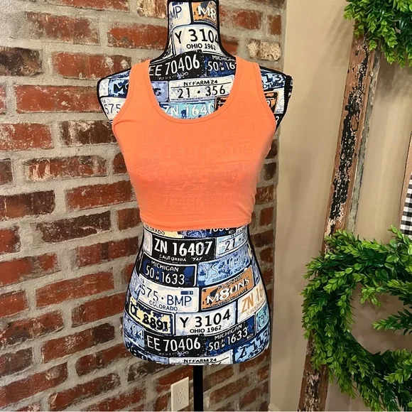 Zenana Outfitters Cropped Tank - Picture 1 of 3